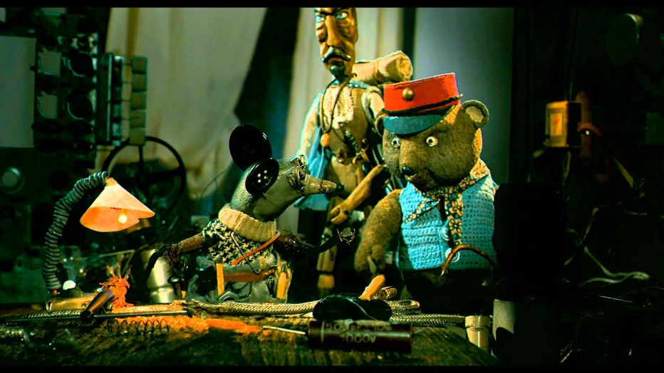 toys-in-the-attic-2009-jiri-barta-08.jpg
