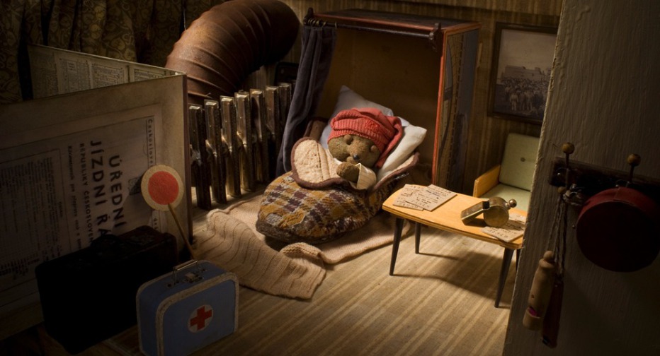 toys-in-the-attic-2009-jiri-barta-14.jpg