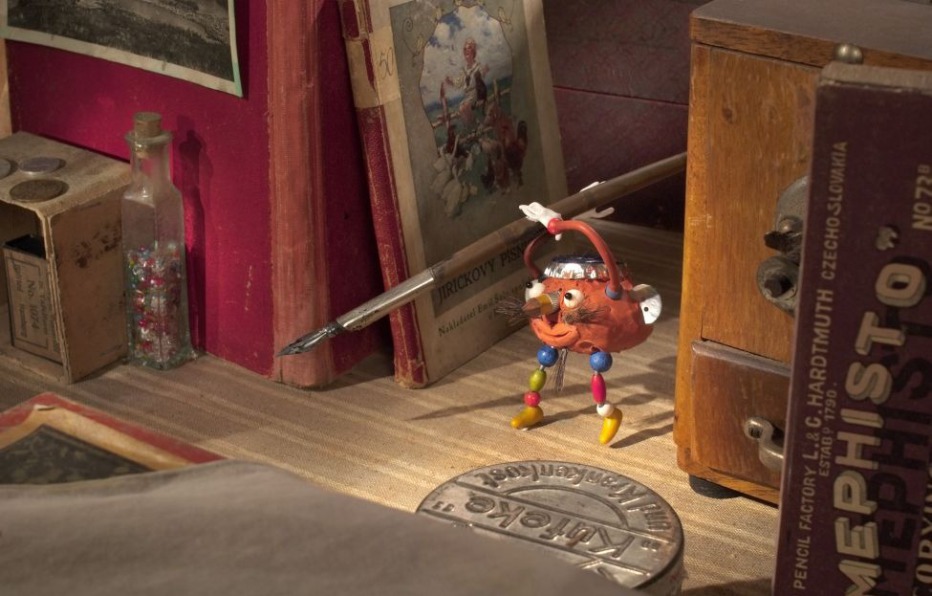 toys-in-the-attic-2009-jiri-barta-17.jpg