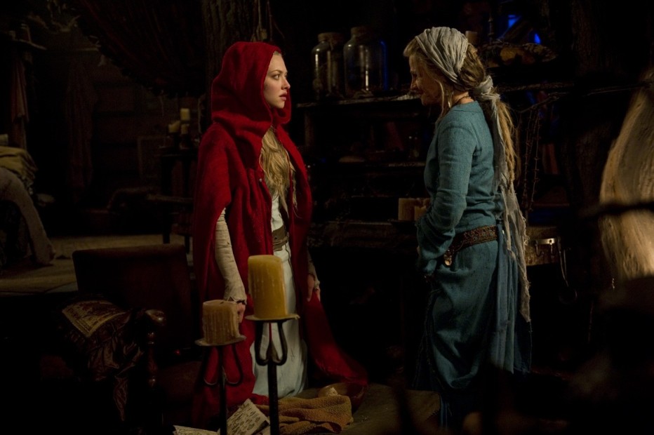 cappuccetto-rosso-sangue-2011-catherine-hardwicke-04.jpg