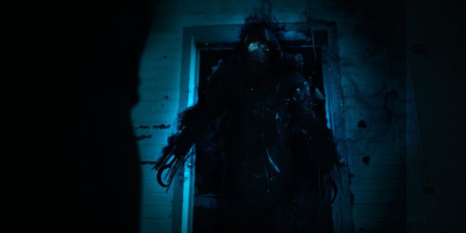 the-ghostmaker-2011-mauro-borrelli-box-of-shadows-05.jpg