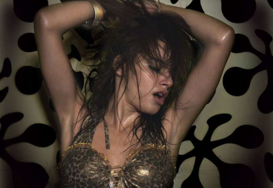 clip-2012-maja-milos-01.jpg