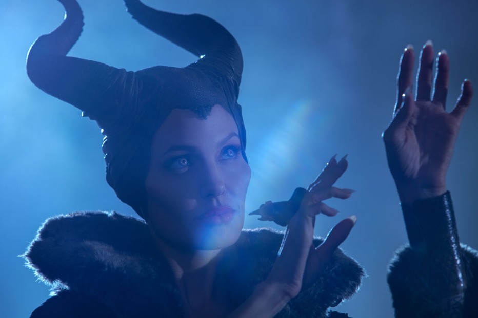maleficent-2014-robert-stromberg-03.jpg