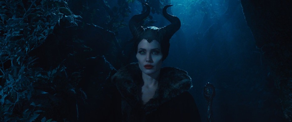 maleficent-2014-robert-stromberg-24.jpg