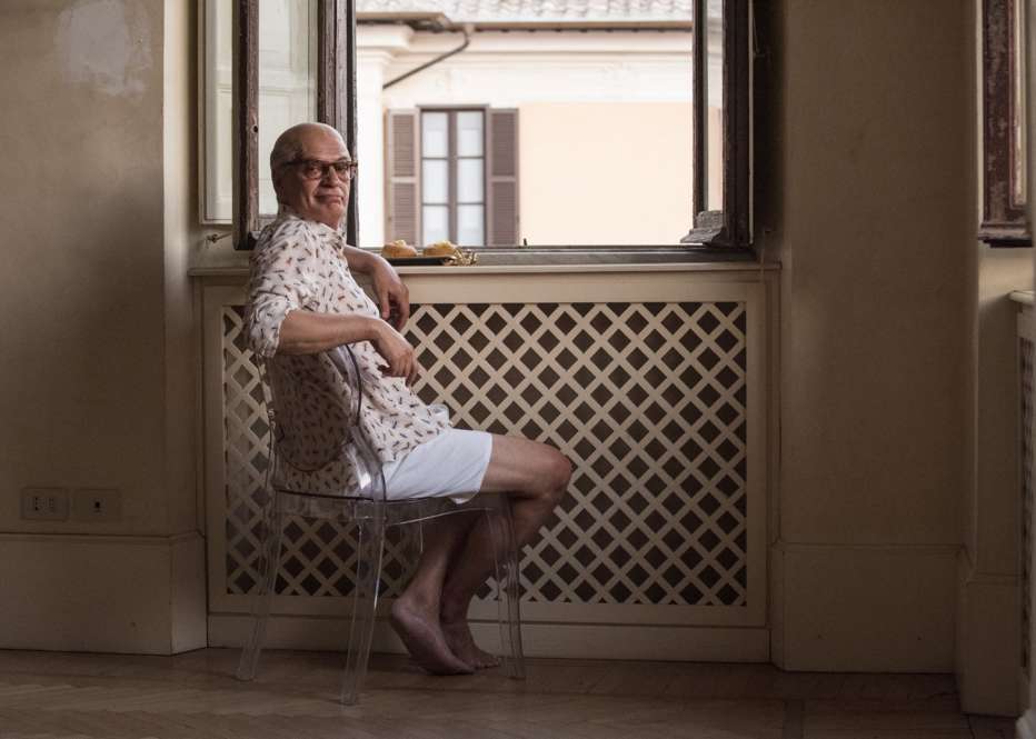 Loro-2-2018-Paolo-Sorrentino-003.jpg