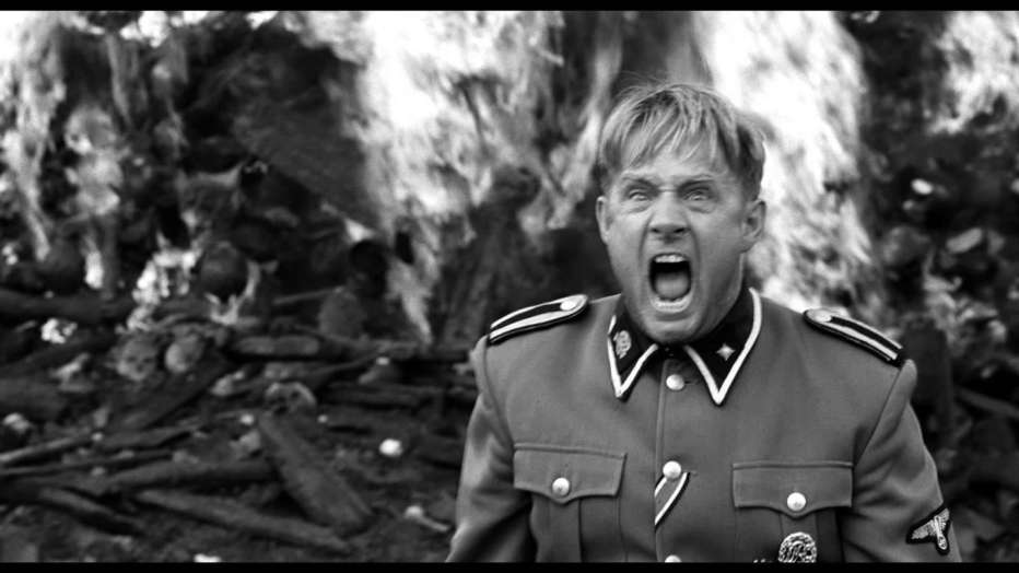 schindlers-list-1993-steven-spielberg-recensione-13.jpg