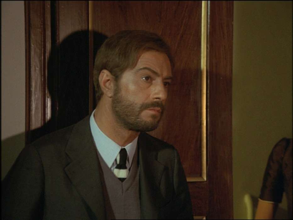 per-grazia-ricevuta-1971-nino-manfredi-08.jpg