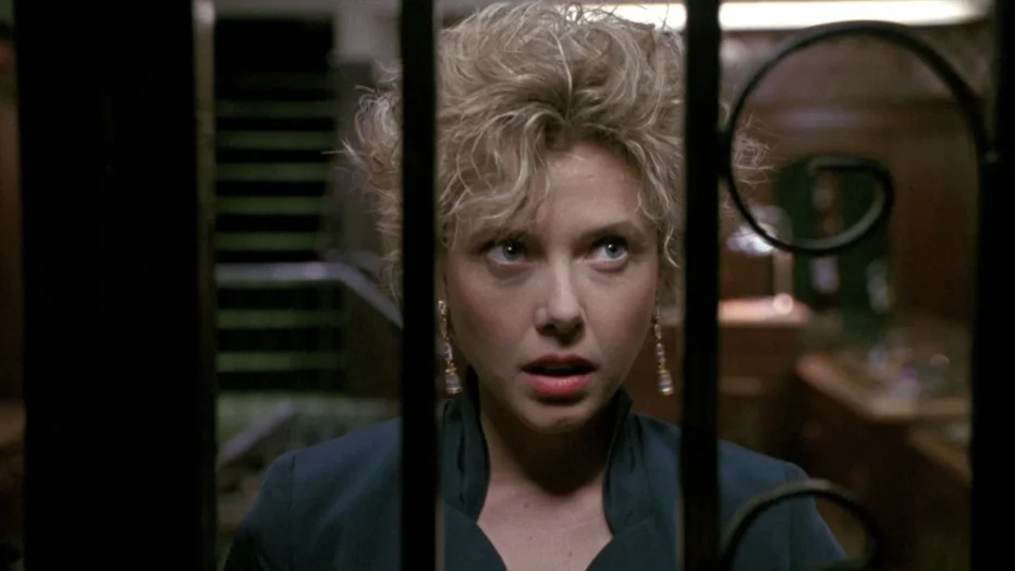 rischiose-abitudini-the-grifters-1990-stephen-frears-02.webp