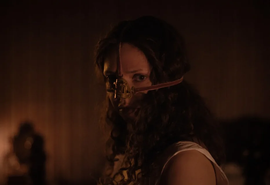 the-ugly-stepsister-2025-01.webp