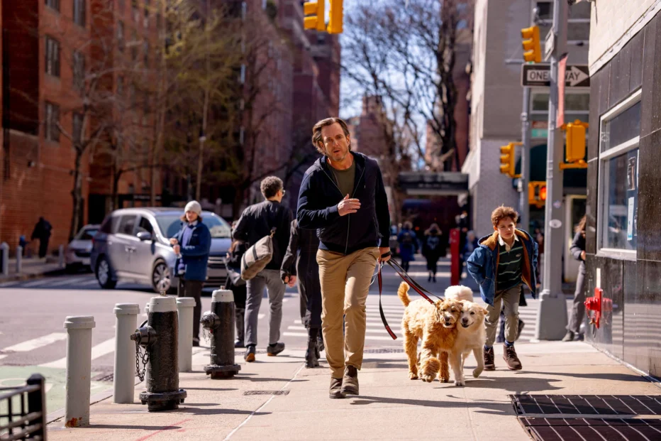 e-lultima-battuta-2025-is-this-thing-on-bradley-cooper-05.webp