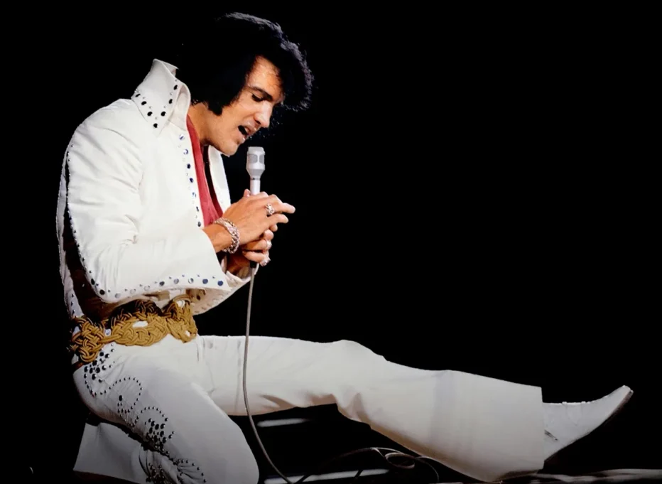 epic-elvis-presley-in-concert-2025-baz-luhrmann-02.webp